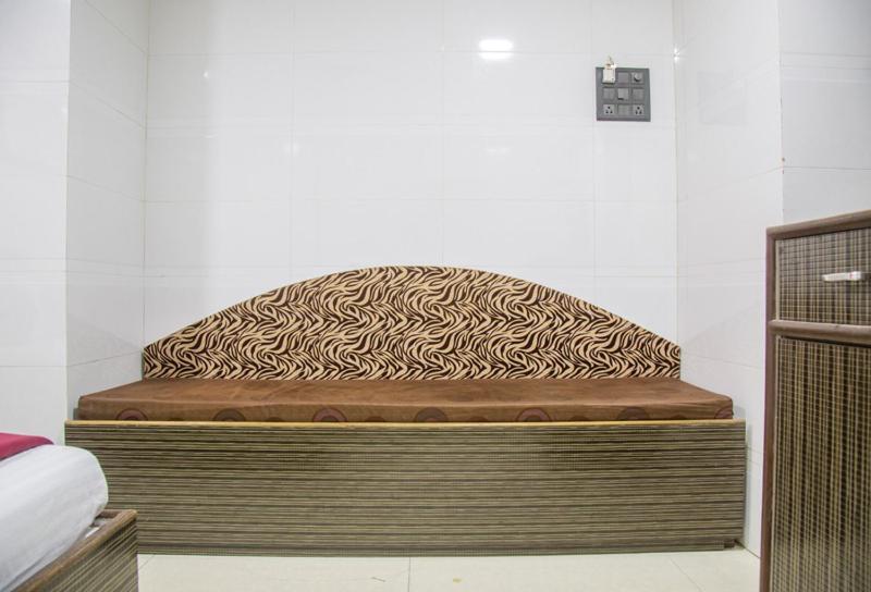 Relax Guest House Мумбаи Экстерьер фото