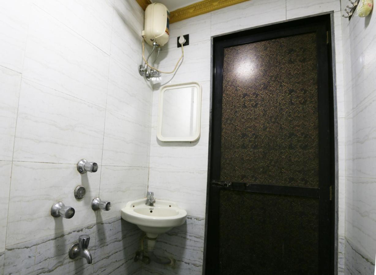 Relax Guest House Мумбаи Экстерьер фото